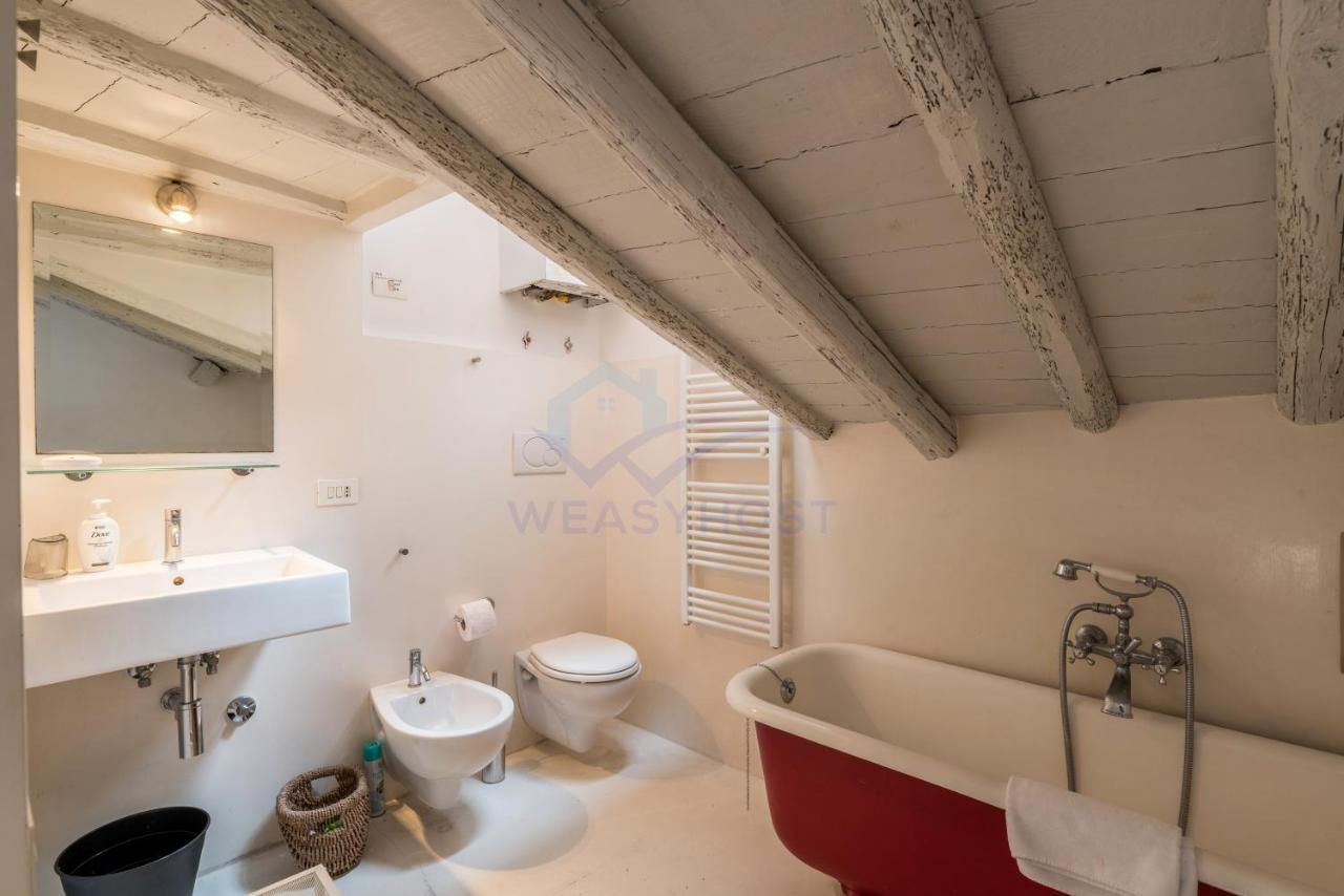 Cozy Entire Apt Close To Piazza Trilussa ローマ エクステリア 写真