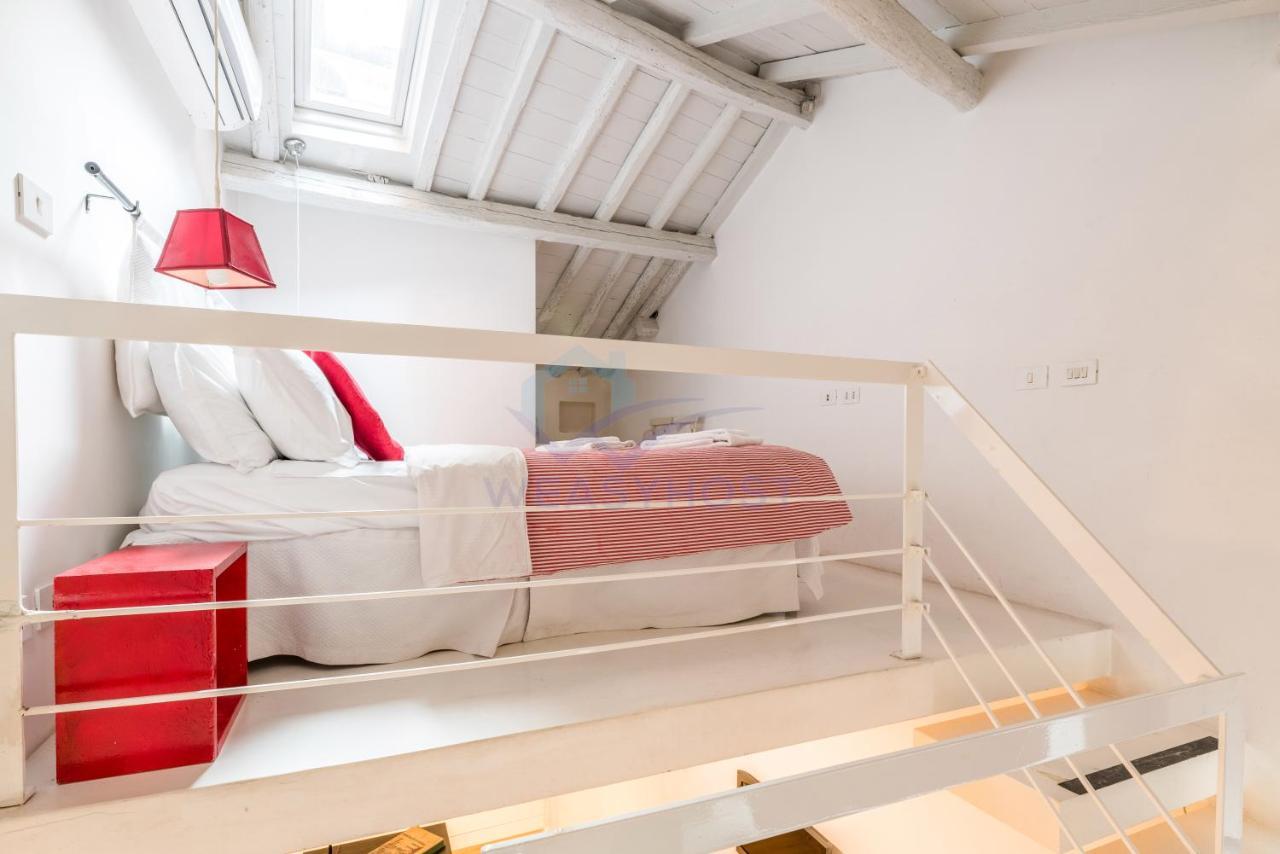Cozy Entire Apt Close To Piazza Trilussa ローマ エクステリア 写真