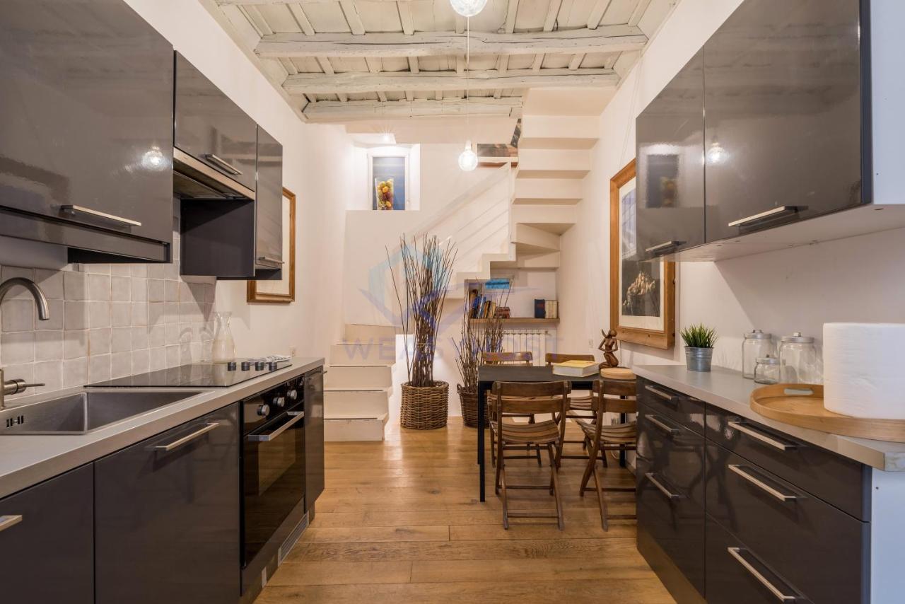 Cozy Entire Apt Close To Piazza Trilussa ローマ エクステリア 写真