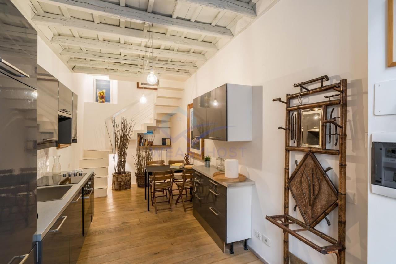 Cozy Entire Apt Close To Piazza Trilussa ローマ エクステリア 写真