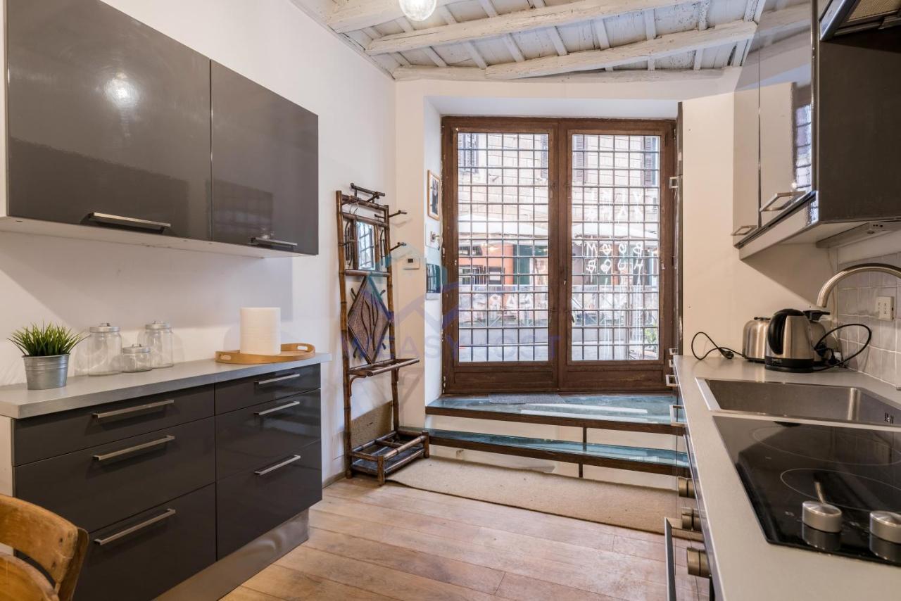 Cozy Entire Apt Close To Piazza Trilussa ローマ エクステリア 写真