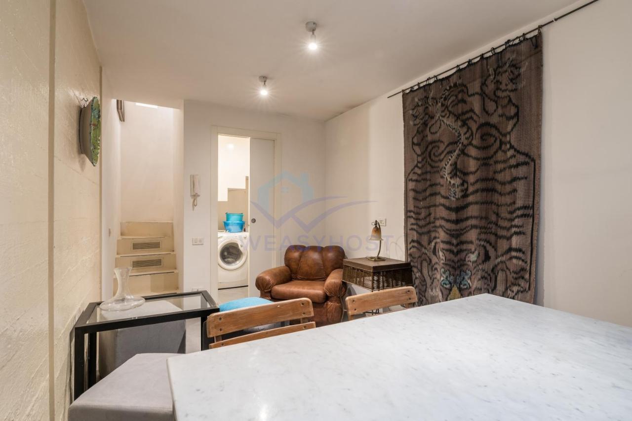 Cozy Entire Apt Close To Piazza Trilussa ローマ エクステリア 写真